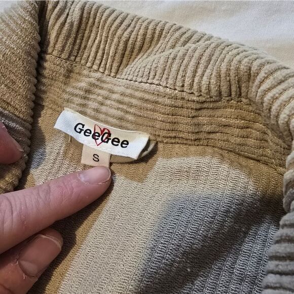 Geegee womens small - Picture 3 of 7